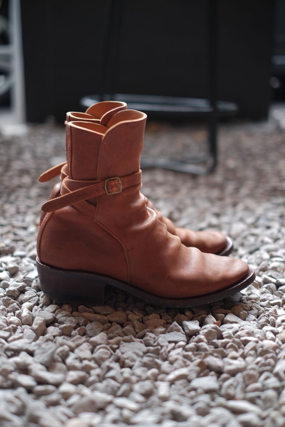 Photo by patinathunderdome on February 6, 2022 of the Benzein Jodhpur Boots in Shinki Red Brown Oiled Horsebutt.