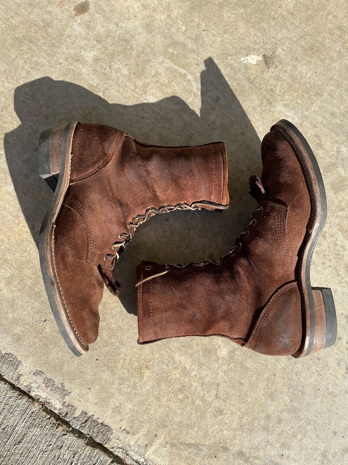 Photo by patinathunderdome on November 2, 2021 of the Wesco Packer in Seidel Brown Oil Tan Roughout.