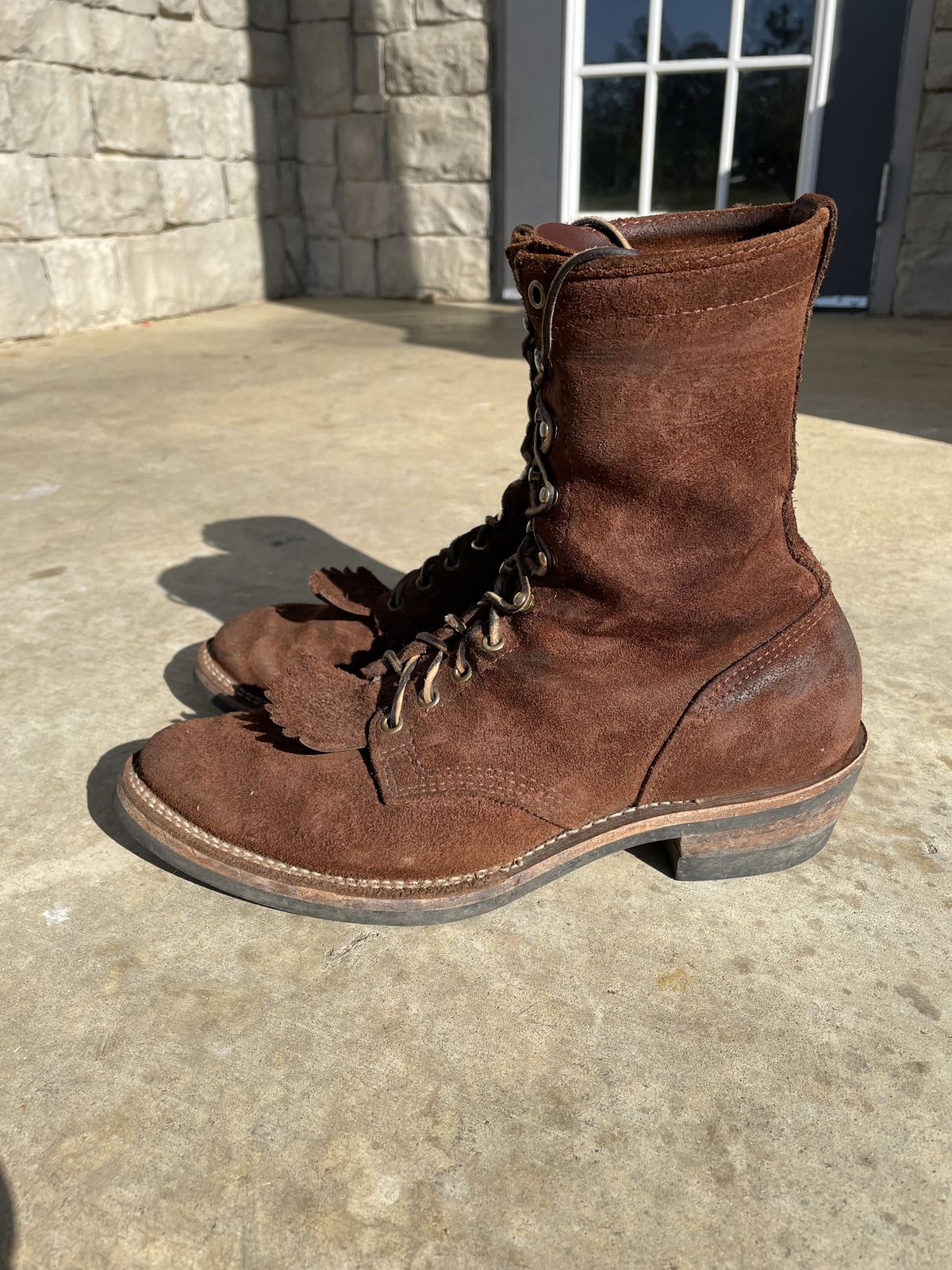 Photo by patinathunderdome on November 2, 2021 of the Wesco Packer in Seidel Brown Oil Tan Roughout.
