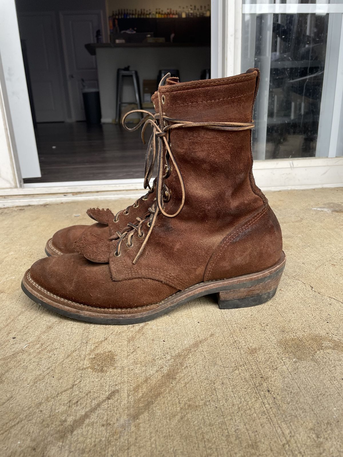 Photo by patinathunderdome on December 4, 2021 of the Wesco Packer in Seidel Brown Oil Tan Roughout.
