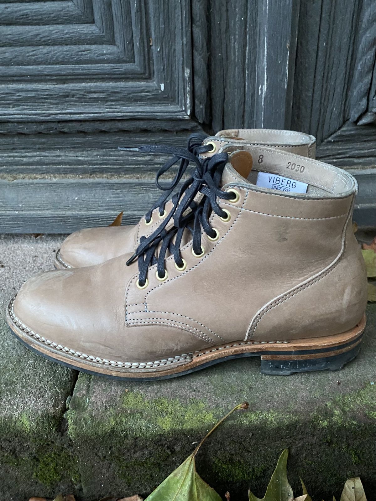 Photo by patinathunderdome on December 5, 2021 of the Viberg Service Boot in Maryam Light Grey Horsebutt.