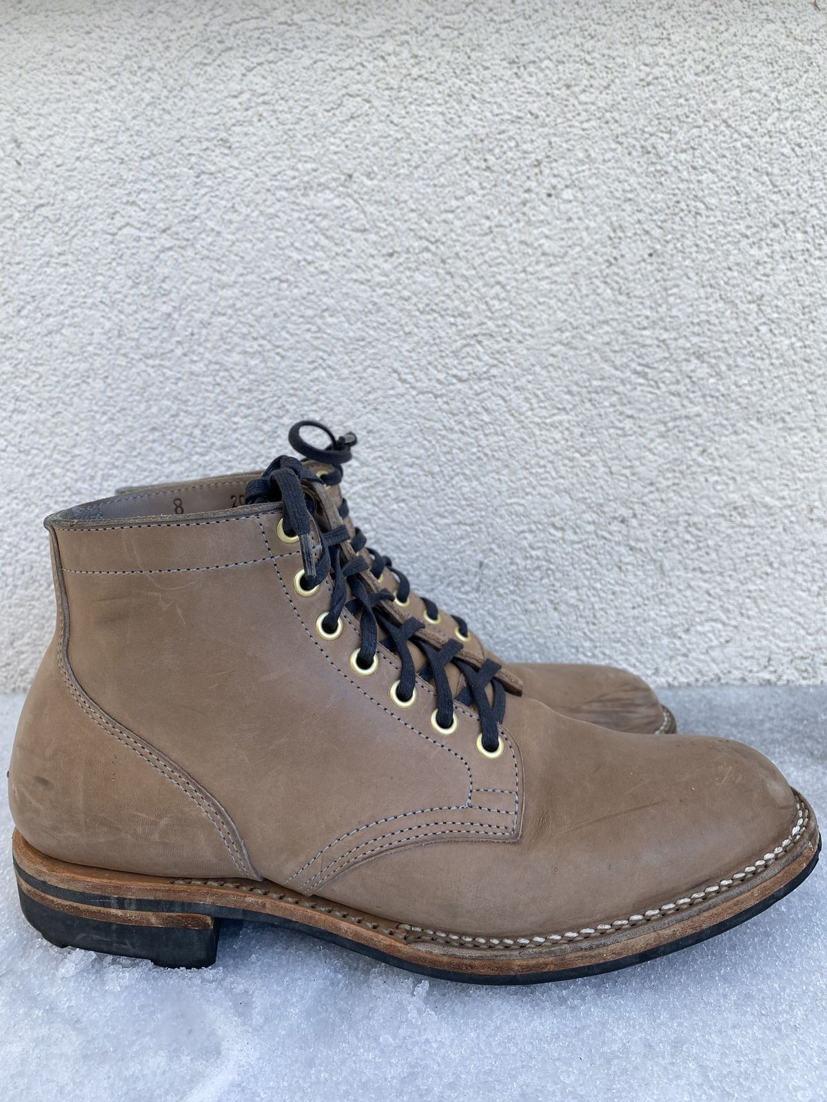 Photo by patinathunderdome on February 6, 2022 of the Viberg Service Boot in Maryam Light Grey Horsebutt.