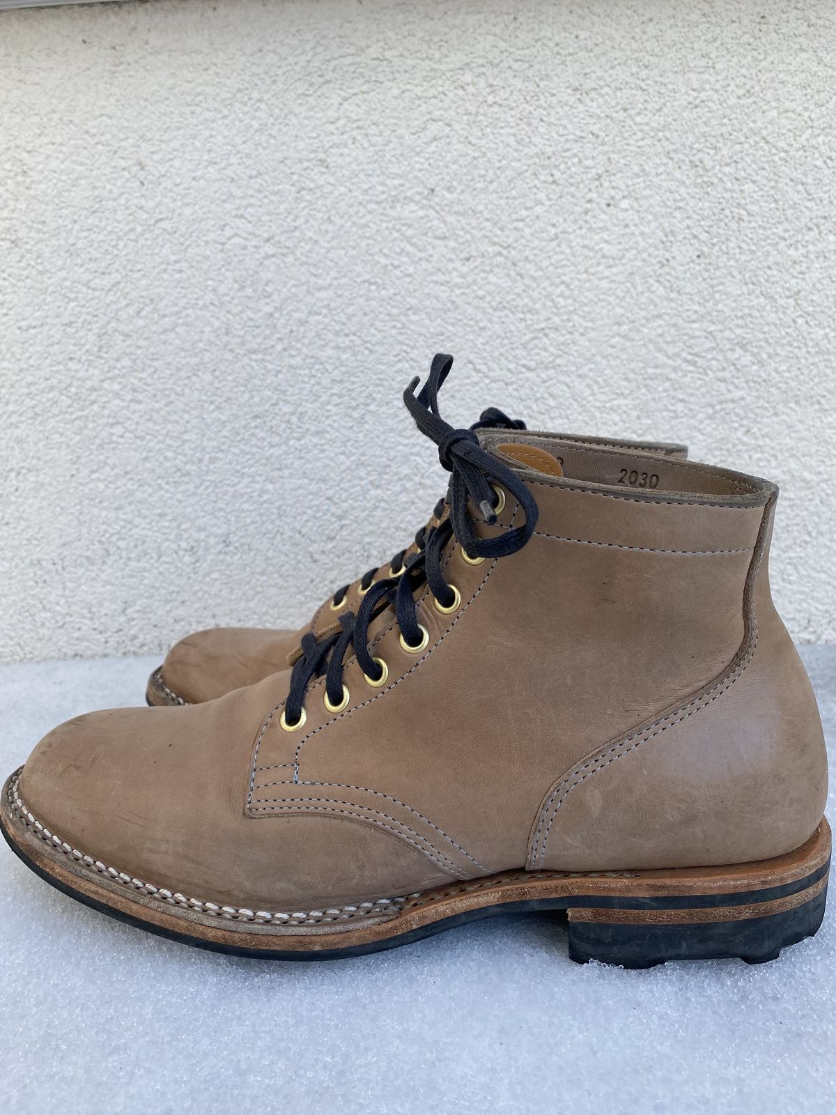 Photo by patinathunderdome on February 6, 2022 of the Viberg Service Boot in Maryam Light Grey Horsebutt.