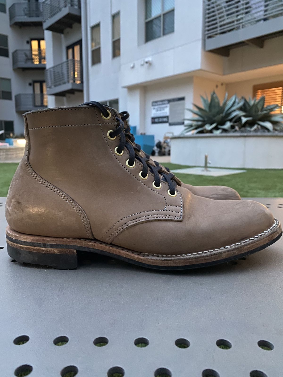 Photo by patinathunderdome on April 6, 2022 of the Viberg Service Boot in Maryam Light Grey Horsebutt.