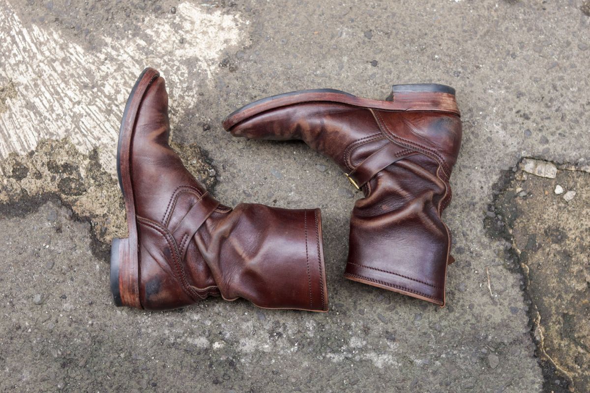 Photo by patinathunderdome on March 3, 2022 of the Benzein The Keeper 'Type 2' Engineer Boot in Horween Brown Chromexcel Horsehide.