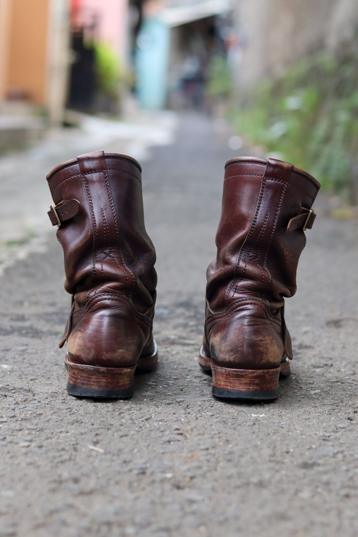 Photo by patinathunderdome on April 3, 2022 of the Benzein The Keeper 'Type 2' Engineer Boot in Horween Brown Chromexcel Horsehide.