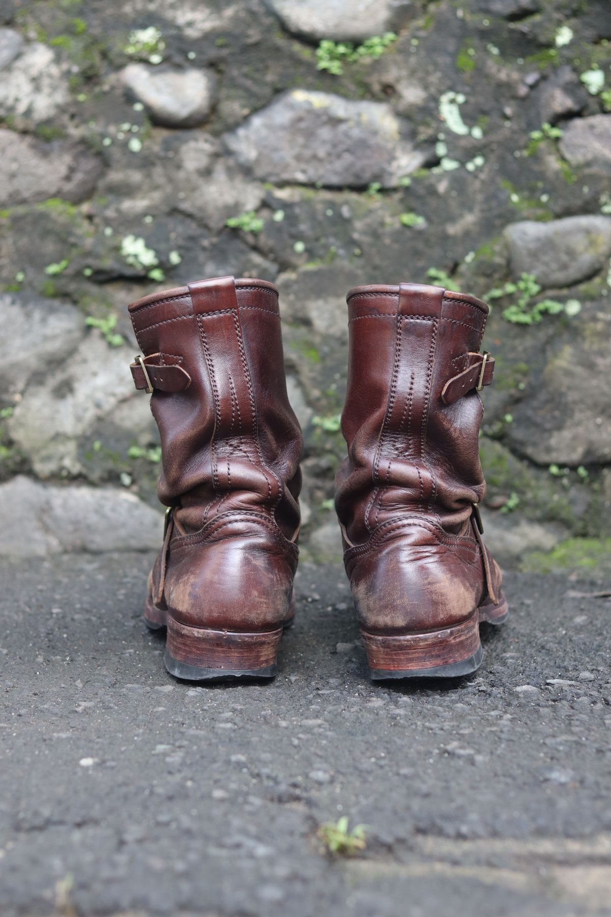 Photo by patinathunderdome on May 3, 2022 of the Benzein The Keeper 'Type 2' Engineer Boot in Horween Brown Chromexcel Horsehide.