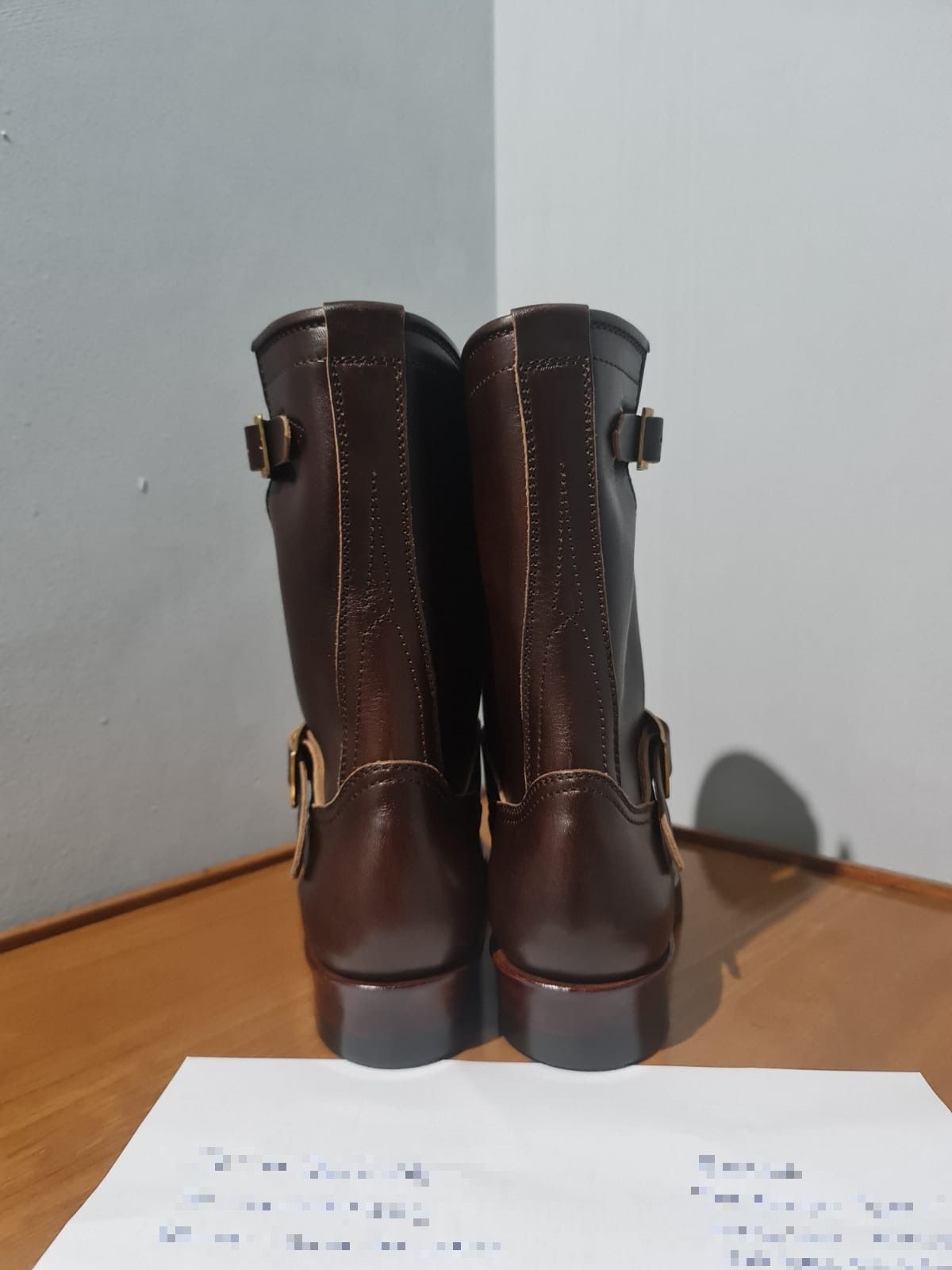 Photo by patinathunderdome on October 4, 2021 of the Benzein The Keeper 'Type 2' Engineer Boot in Horween Brown Chromexcel Horsehide.