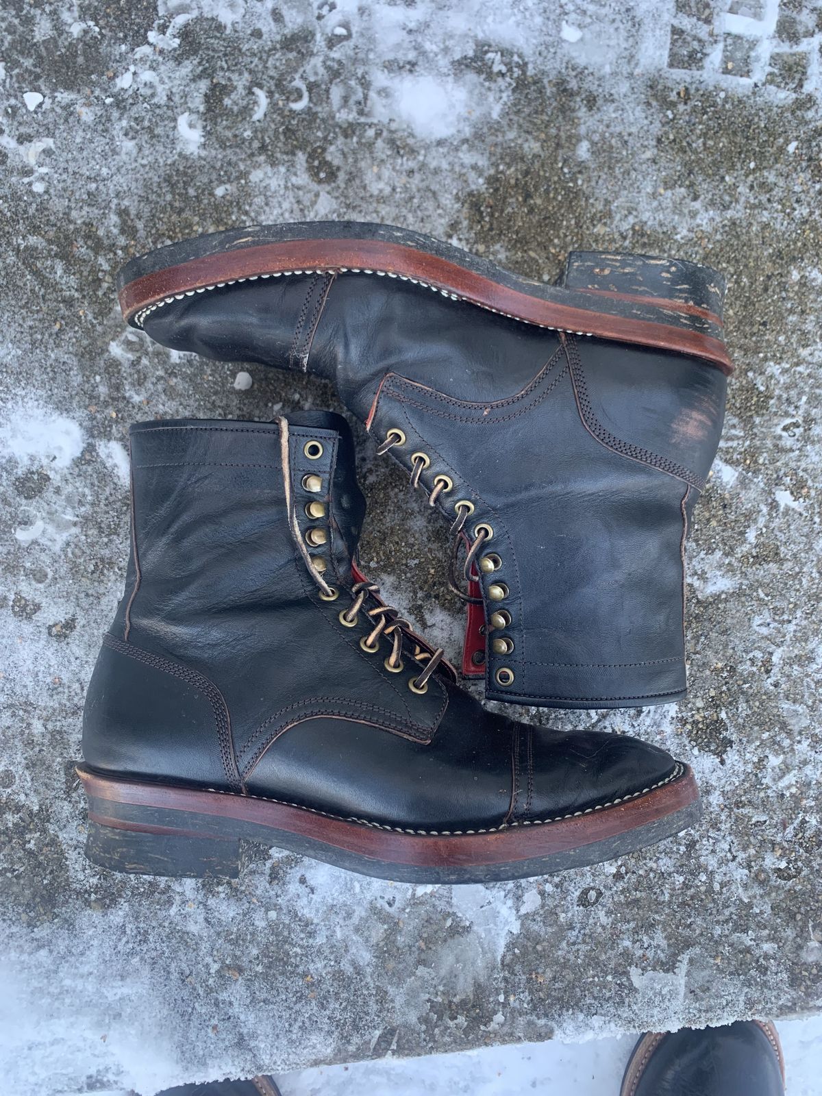 Photo by patinathunderdome on January 2, 2022 of the Benzein Kanon Boot in Shinki Black Latigo Teacore Horsehide.