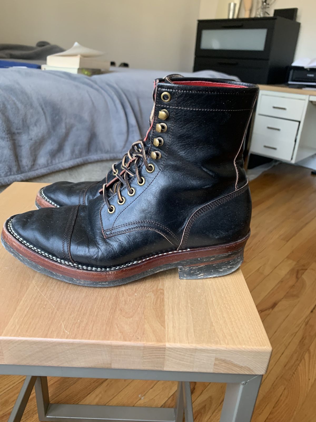 Photo by patinathunderdome on March 3, 2022 of the Benzein Kanon Boot in Shinki Black Latigo Teacore Horsehide.