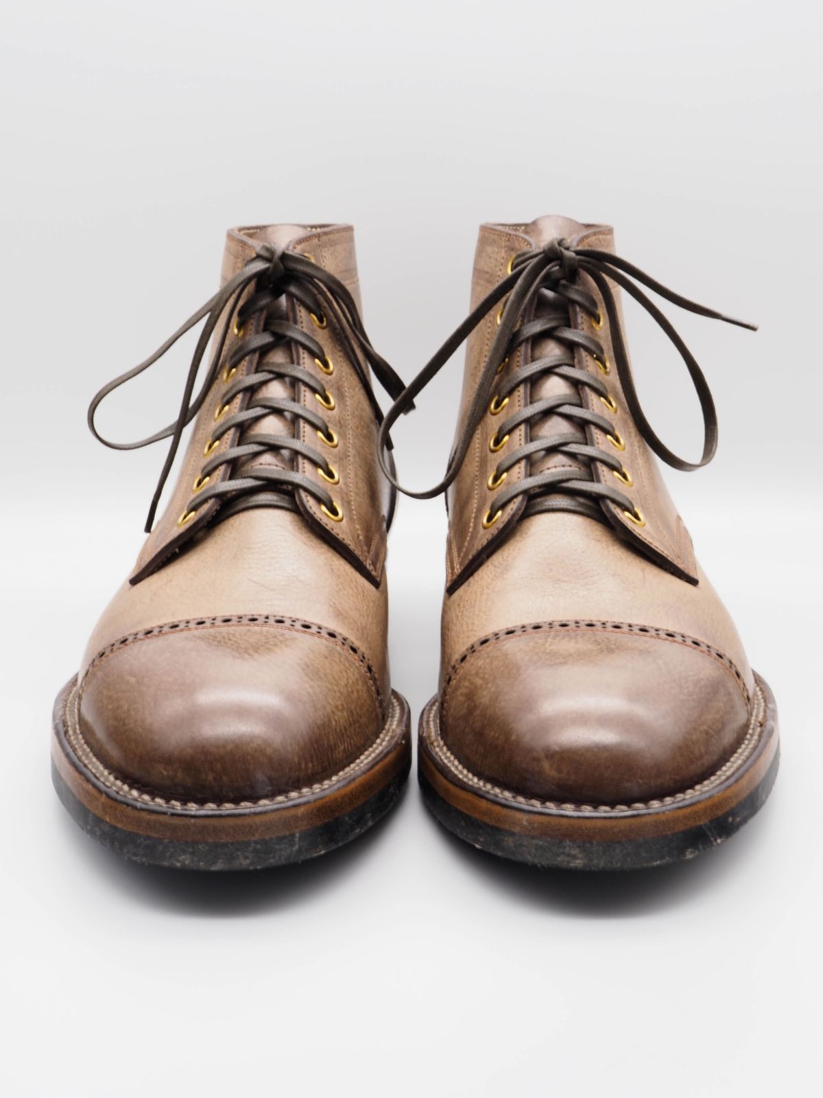 Photo by patinathunderdome on September 30, 2021 of the Iron Boots Devil Dog in Coffee Brown Italy Waxed Bullhide.