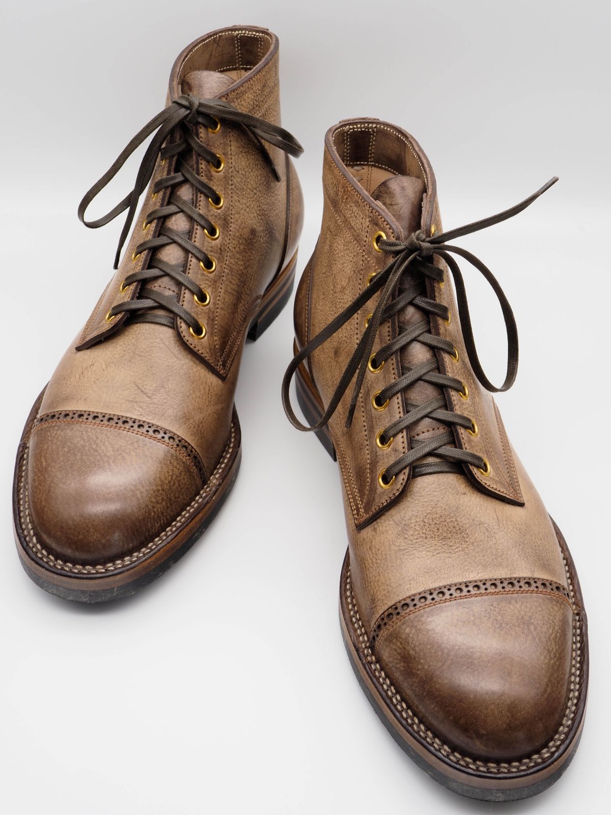 Photo by patinathunderdome on September 30, 2021 of the Iron Boots Devil Dog in Coffee Brown Italy Waxed Bullhide.