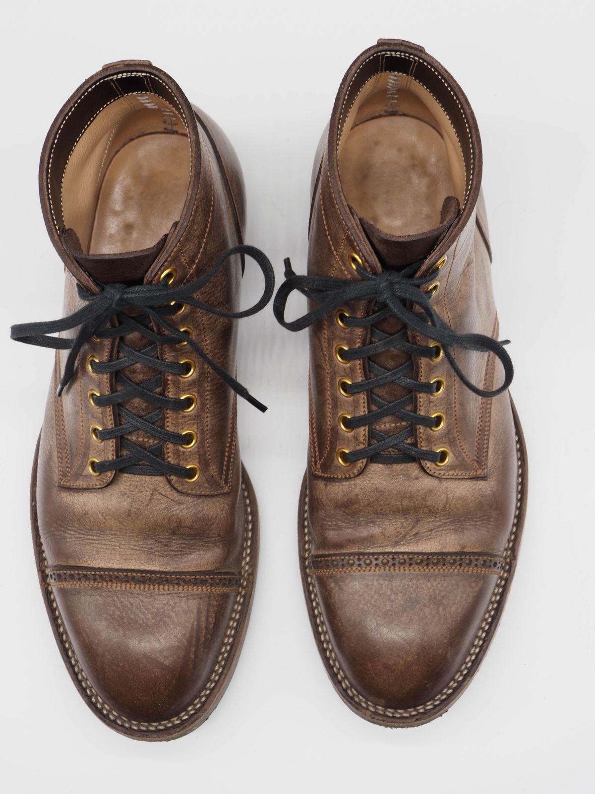 Photo by patinathunderdome on November 5, 2021 of the Iron Boots Devil Dog in Coffee Brown Italy Waxed Bullhide.