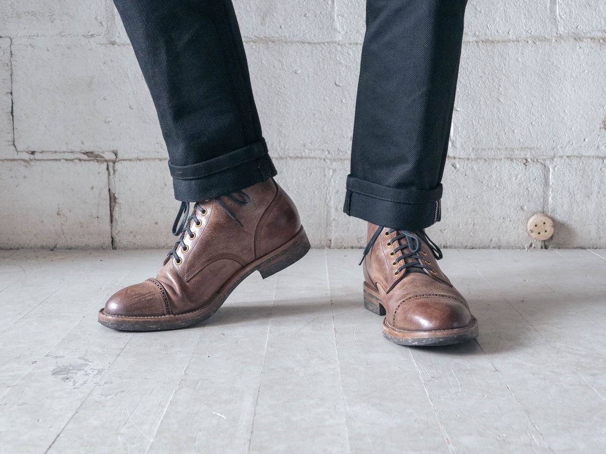 Photo by patinathunderdome on December 4, 2021 of the Iron Boots Devil Dog in Coffee Brown Italy Waxed Bullhide.