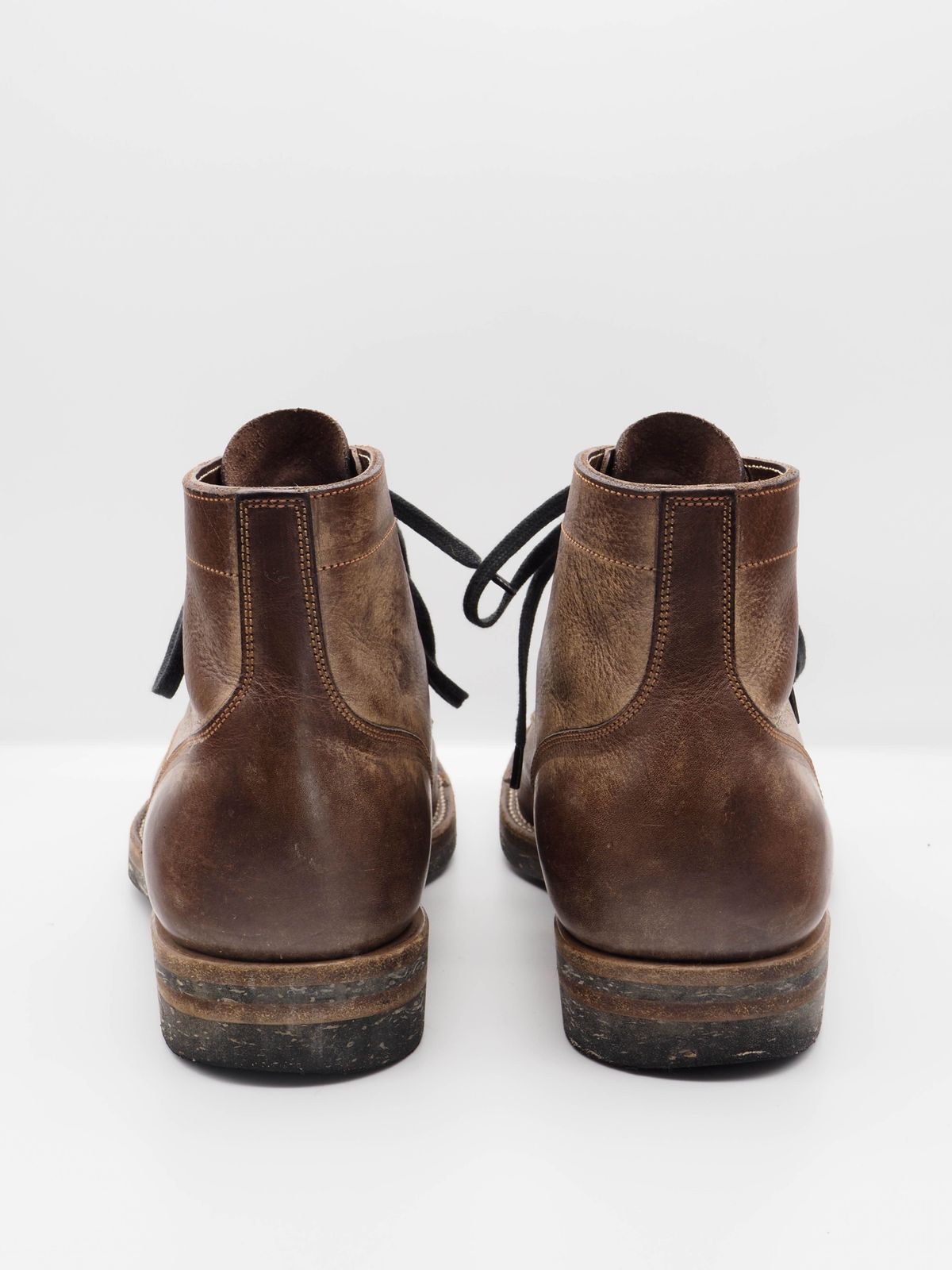 Photo by patinathunderdome on December 4, 2021 of the Iron Boots Devil Dog in Coffee Brown Italy Waxed Bullhide.