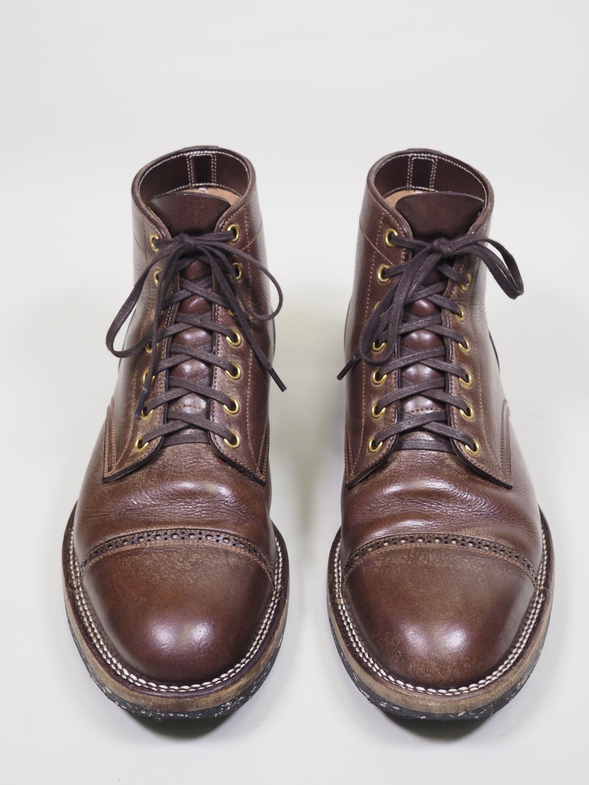 Photo by patinathunderdome on May 5, 2022 of the Iron Boots Devil Dog in Coffee Brown Italy Waxed Bullhide.