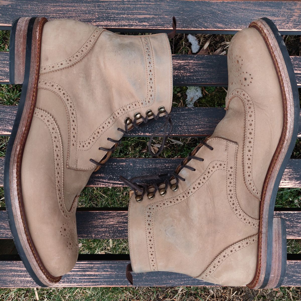 Photo by patinathunderdome on March 1, 2022 of the Beckett Simonon Nolan Brogue Boots in Walnut Nubuck.