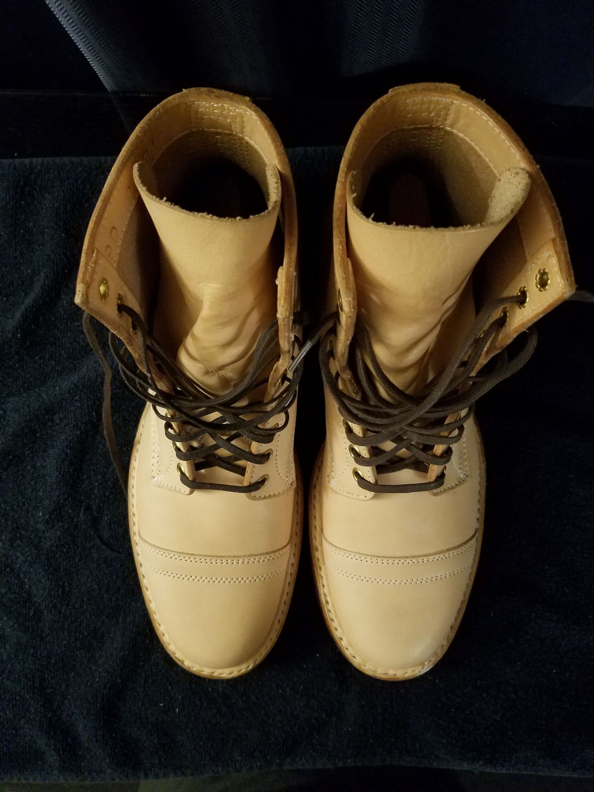 Photo by patinathunderdome on October 3, 2021 of the White's MP-Sherman Toe Cap in Wickett & Craig Natural Veg Tan.