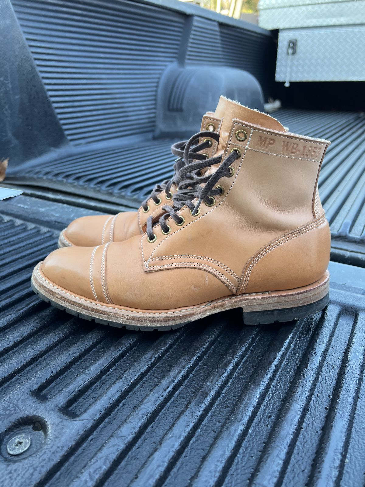 Photo by patinathunderdome on February 4, 2022 of the White's MP-Sherman Toe Cap in Wickett & Craig Natural Veg Tan.