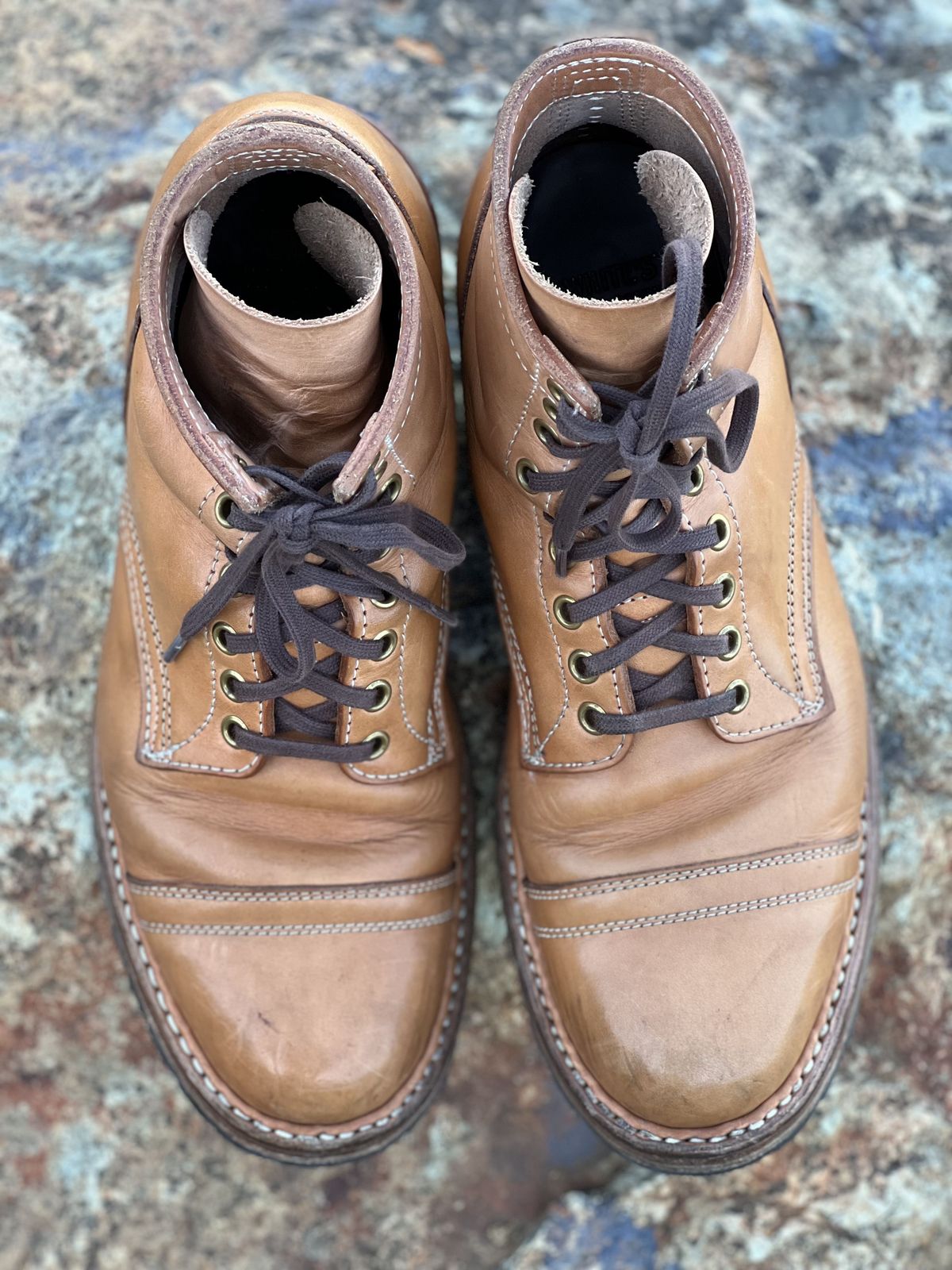 Photo by patinathunderdome on May 5, 2022 of the White's MP-Sherman Toe Cap in Wickett & Craig Natural Veg Tan.