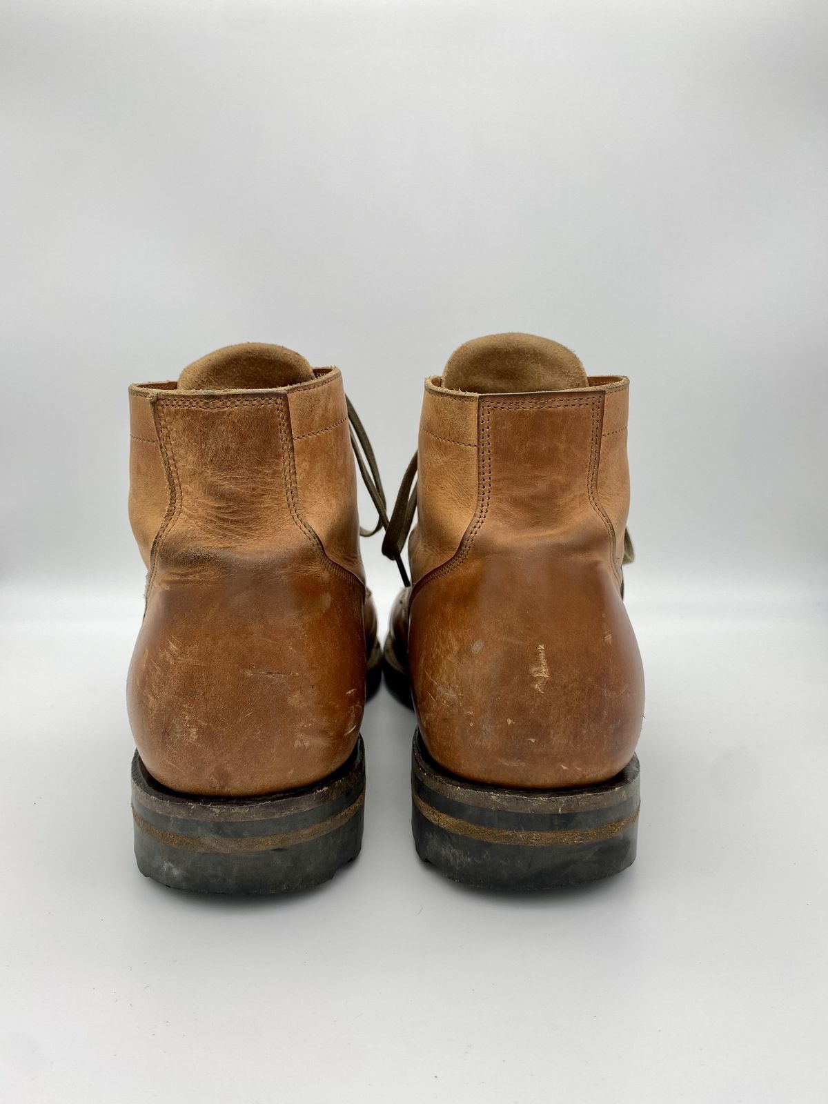 Photo by patinathunderdome on January 2, 2022 of the Viberg Service Boot in Maryam Used Cuoio Vitello Calf.
