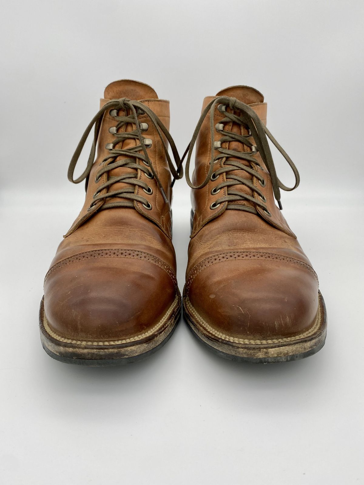 Photo by patinathunderdome on January 2, 2022 of the Viberg Service Boot in Maryam Used Cuoio Vitello Calf.