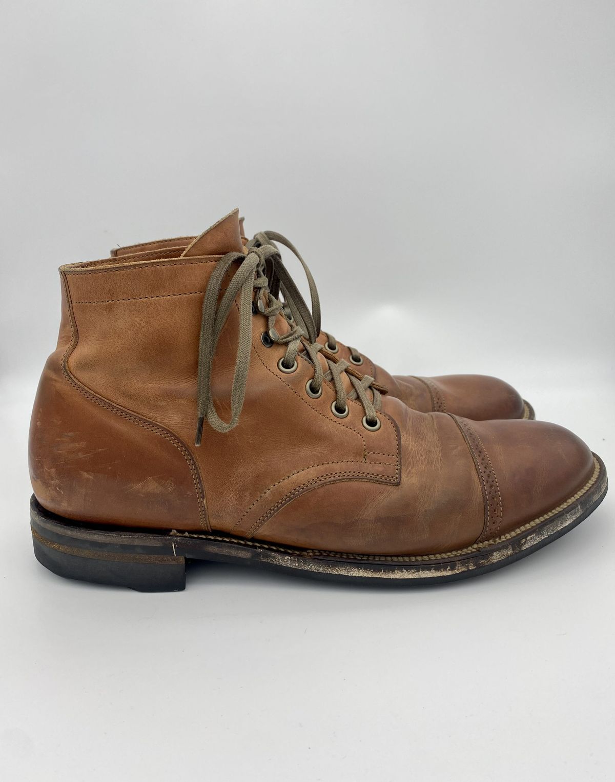 Photo by patinathunderdome on February 5, 2022 of the Viberg Service Boot in Maryam Used Cuoio Vitello Calf.