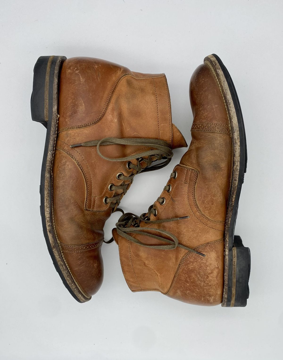 Photo by patinathunderdome on March 4, 2022 of the Viberg Service Boot in Maryam Used Cuoio Vitello Calf.