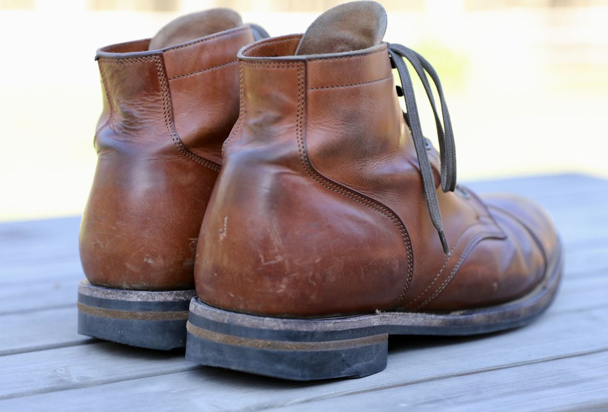 Photo by patinathunderdome on May 1, 2022 of the Viberg Service Boot in Maryam Used Cuoio Vitello Calf.