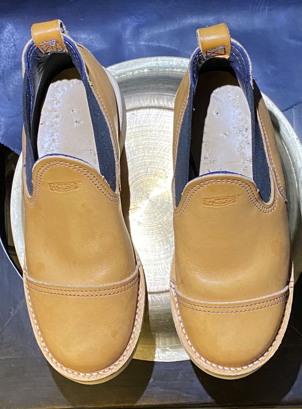 Photo by patinathunderdome on October 1, 2021 of the Wesco Romeo in Wickett & Craig Natural Skirting.
