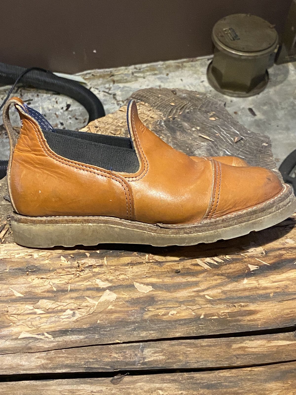 Photo by patinathunderdome on November 2, 2021 of the Wesco Romeo in Wickett & Craig Natural Skirting.