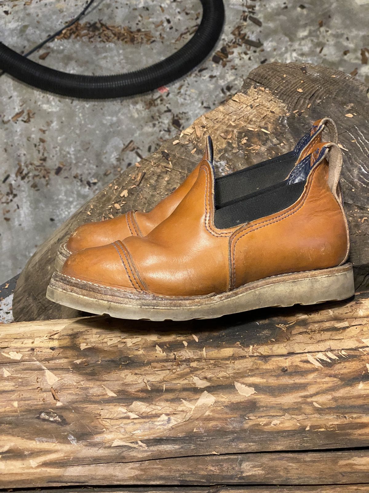 Photo by patinathunderdome on November 2, 2021 of the Wesco Romeo in Wickett & Craig Natural Skirting.
