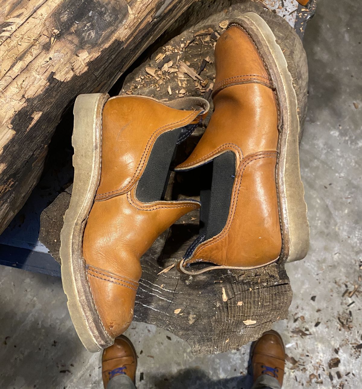 Photo by patinathunderdome on November 2, 2021 of the Wesco Romeo in Wickett & Craig Natural Skirting.