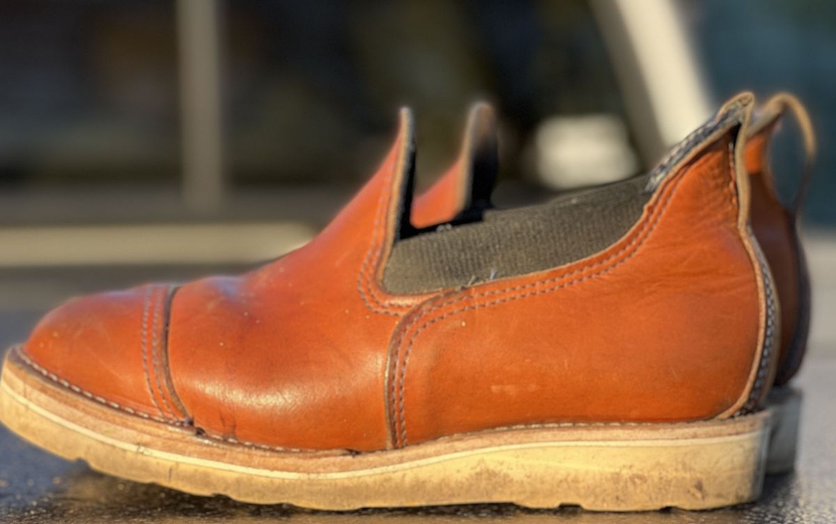 Photo by patinathunderdome on February 4, 2022 of the Wesco Romeo in Wickett & Craig Natural Skirting.