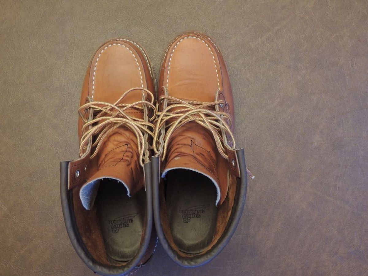 Photo by patinathunderdome on September 30, 2021 of the Red Wing 6-Inch Classic Moc in S.B. Foot Oro Legacy.