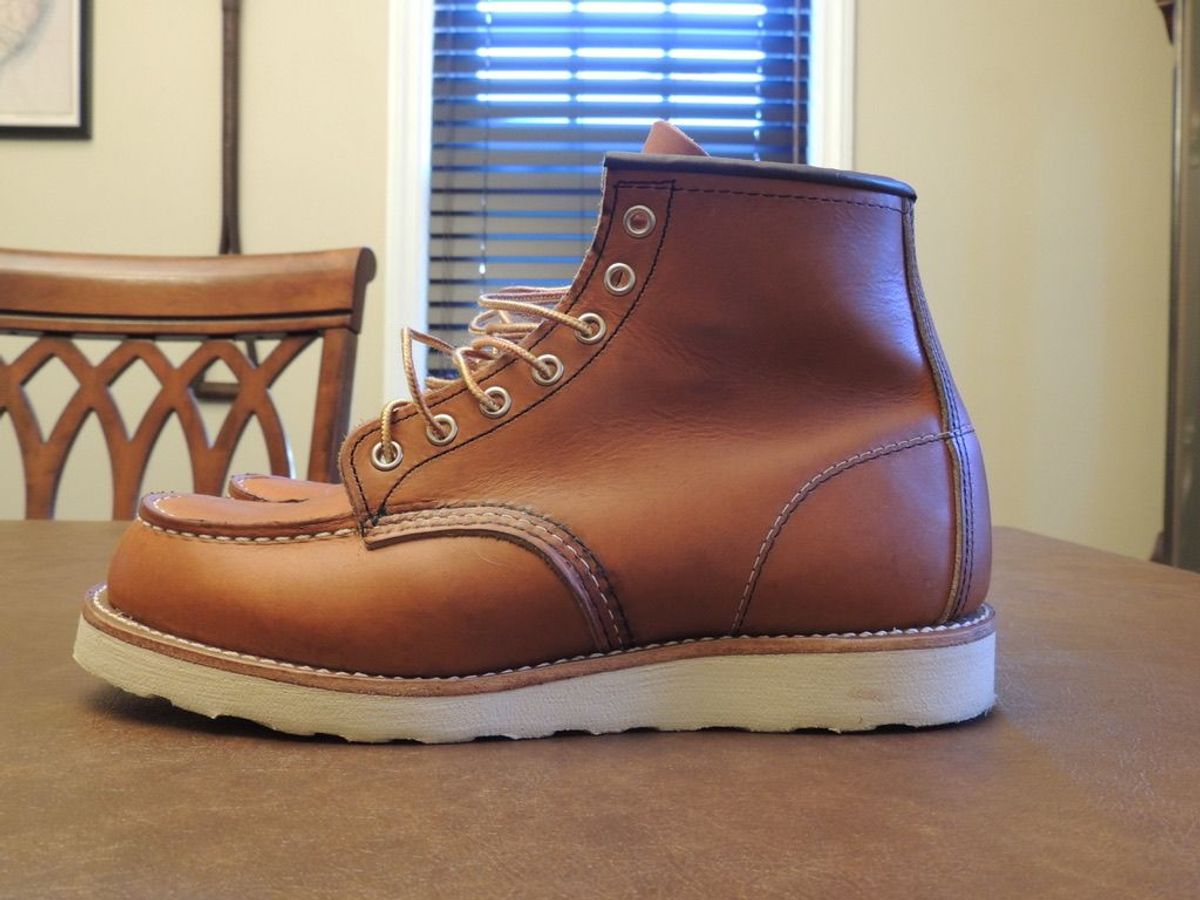 Photo by patinathunderdome on September 30, 2021 of the Red Wing 6-Inch Classic Moc in S.B. Foot Oro Legacy.