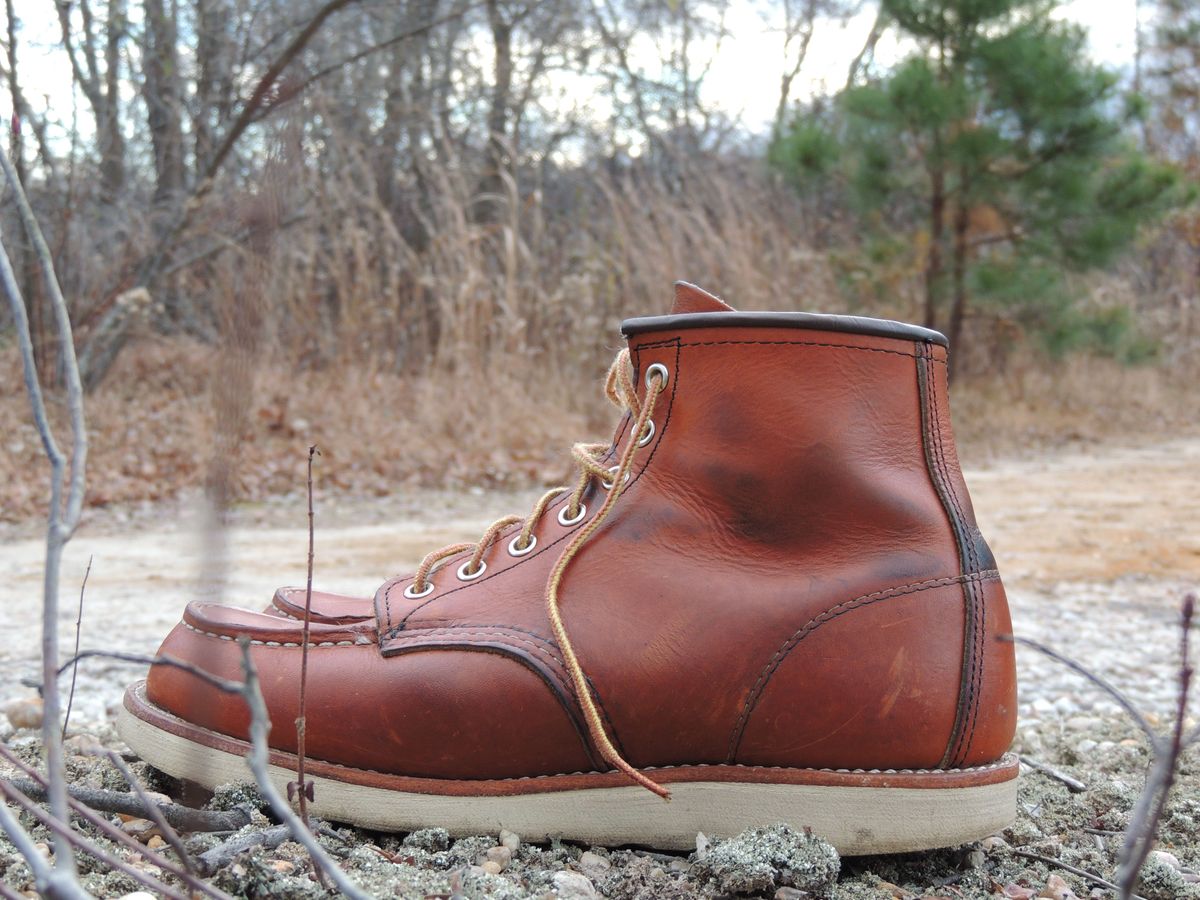 Photo by patinathunderdome on December 1, 2021 of the Red Wing 6-Inch Classic Moc in S.B. Foot Oro Legacy.