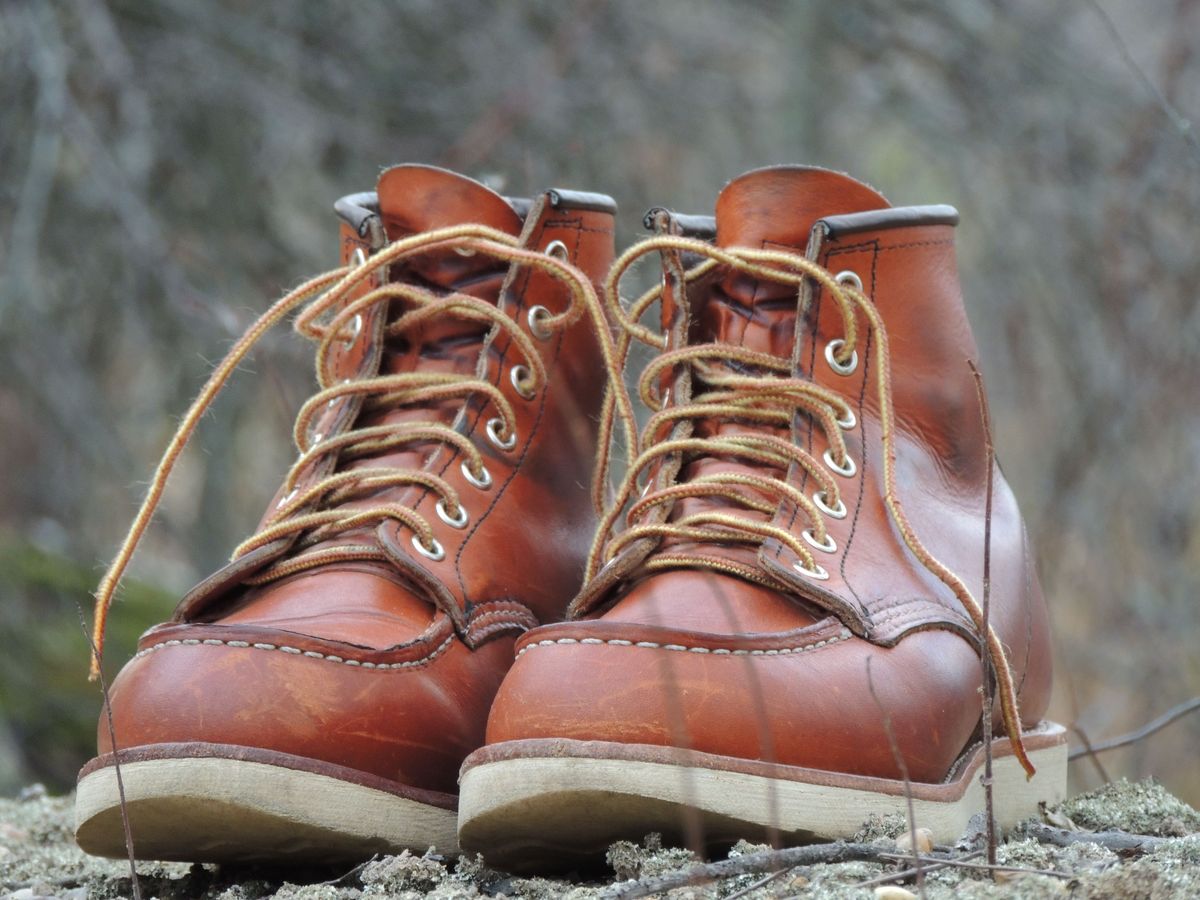 Photo by patinathunderdome on December 1, 2021 of the Red Wing 6-Inch Classic Moc in S.B. Foot Oro Legacy.