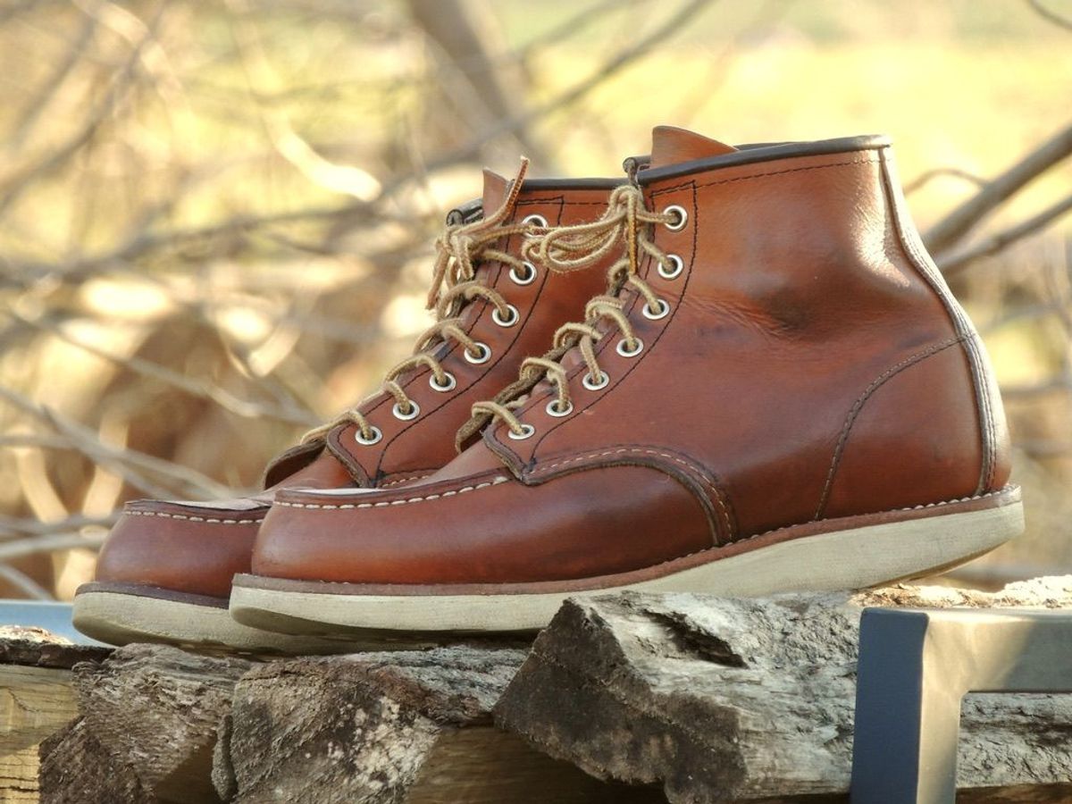 Photo by patinathunderdome on March 1, 2022 of the Red Wing 6-Inch Classic Moc in S.B. Foot Oro Legacy.