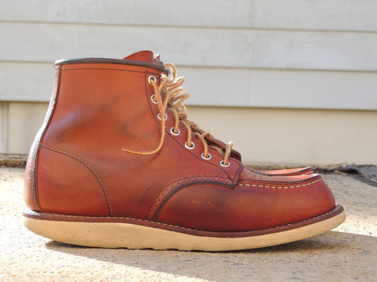 Photo by patinathunderdome on April 1, 2022 of the Red Wing 6-Inch Classic Moc in S.B. Foot Oro Legacy.