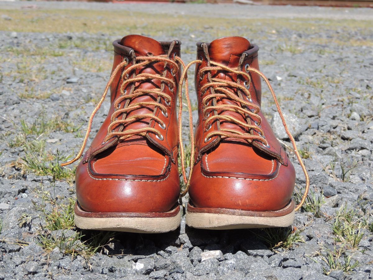 Photo by patinathunderdome on May 2, 2022 of the Red Wing 6-Inch Classic Moc in S.B. Foot Oro Legacy.