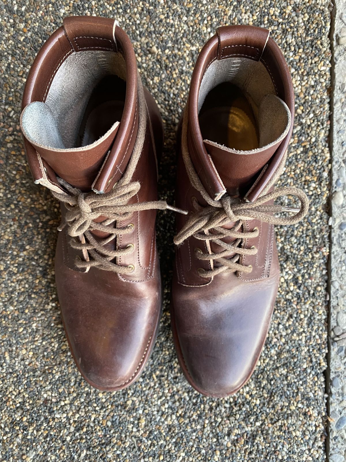 Photo by patinathunderdome on February 5, 2022 of the Flame Panda Service Boot in Conceria Walpier Natural Buttero Overdyed Brown.