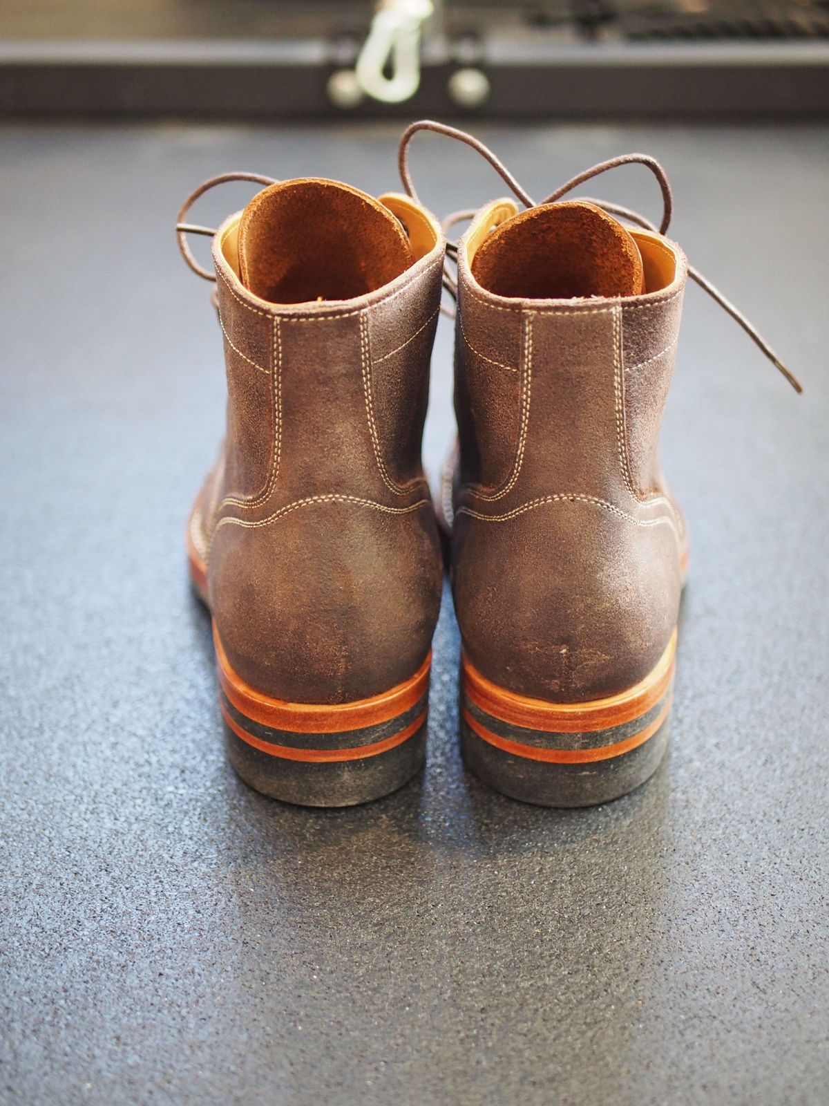 Photo by patinathunderdome on October 1, 2021 of the Benzein The Catcher in Indonesian Brown Waxed Flesh.