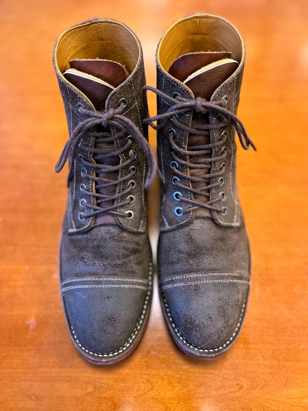Photo by patinathunderdome on December 2, 2021 of the Benzein The Catcher in Indonesian Brown Waxed Flesh.