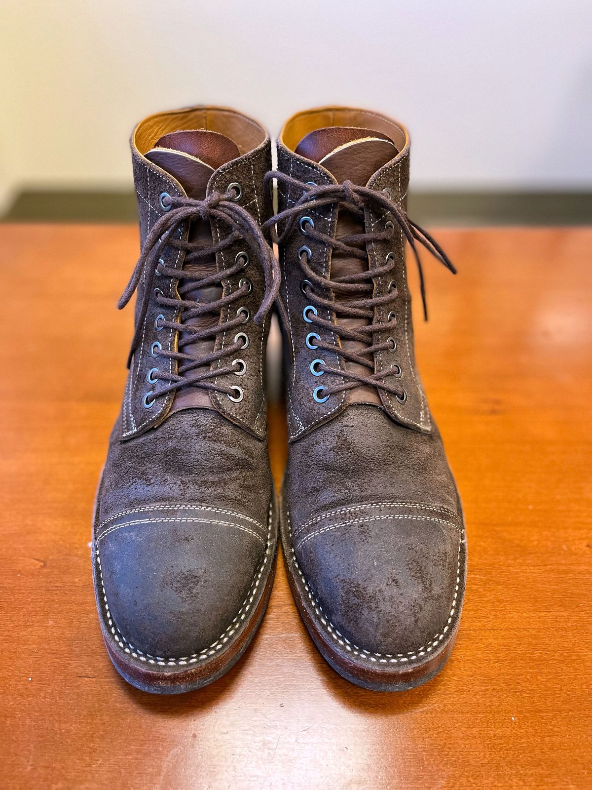 Photo by patinathunderdome on December 2, 2021 of the Benzein The Catcher in Indonesian Brown Waxed Flesh.
