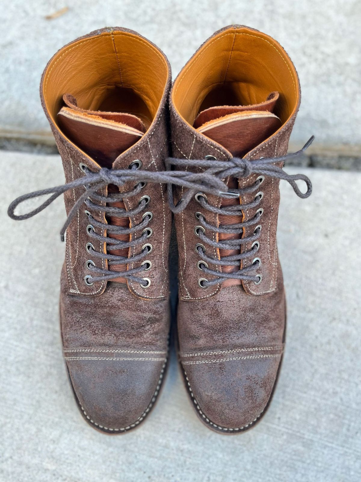 Photo by patinathunderdome on February 5, 2022 of the Benzein The Catcher in Indonesian Brown Waxed Flesh.