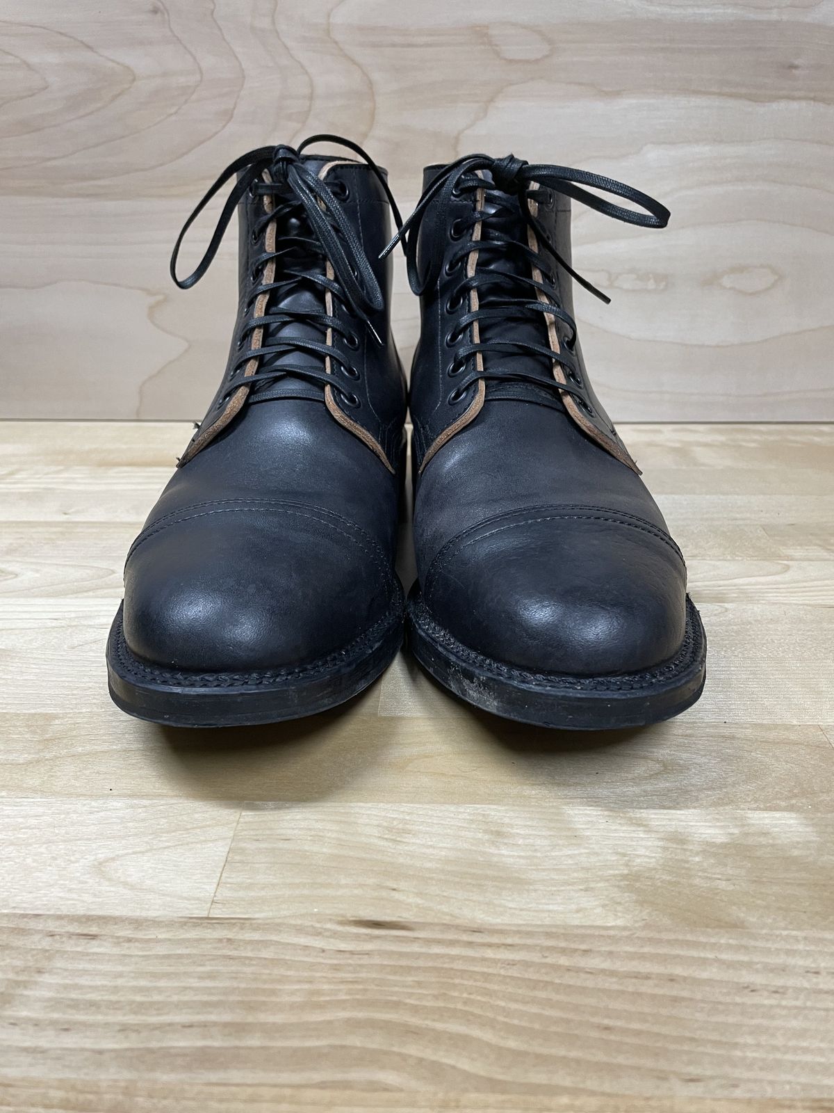 Photo by patinathunderdome on November 6, 2021 of the Viberg Service Boot in Maryam Black Horsebutt.