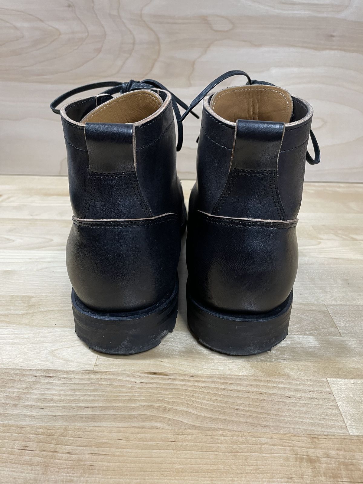 Photo by patinathunderdome on November 6, 2021 of the Viberg Service Boot in Maryam Black Horsebutt.
