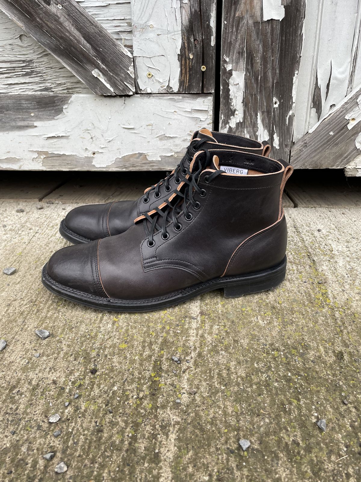 Photo by patinathunderdome on January 5, 2022 of the Viberg Service Boot in Maryam Black Horsebutt.