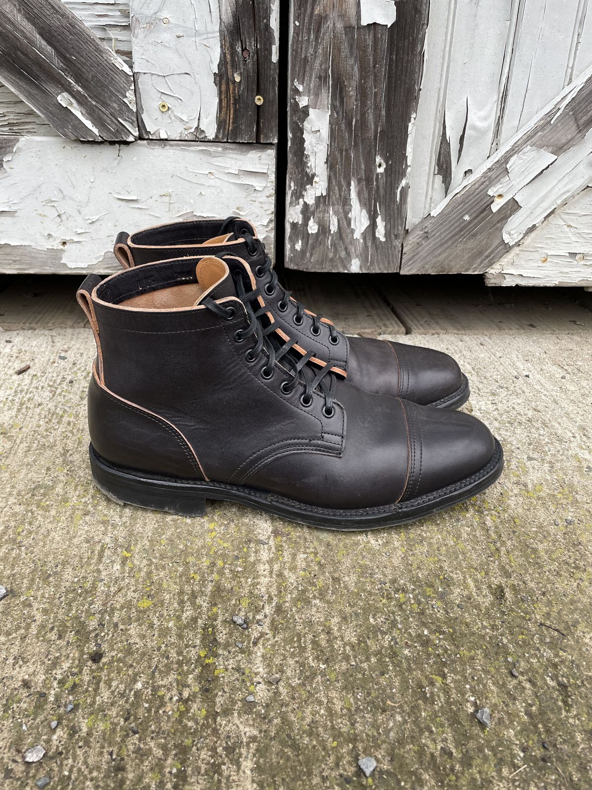 Photo by patinathunderdome on January 5, 2022 of the Viberg Service Boot in Maryam Black Horsebutt.